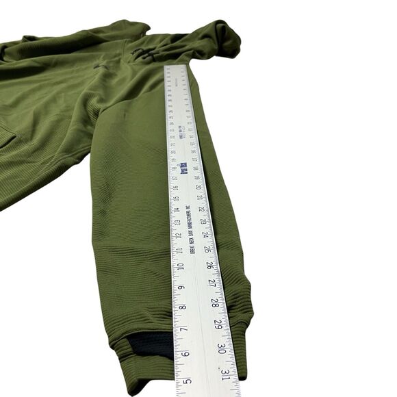 Nike PRO Shirt Mens M Green Dri Fit Training Pullover Tech Activewear DM5889-226 - Picture 10 of 12